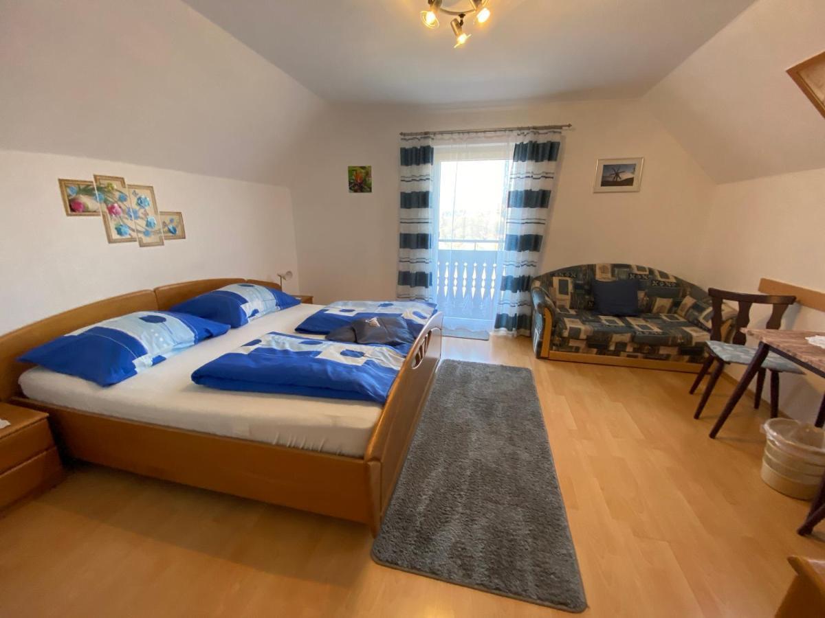Gastehaus Kaiser Apartment Kitzeck im Sausal Room photo